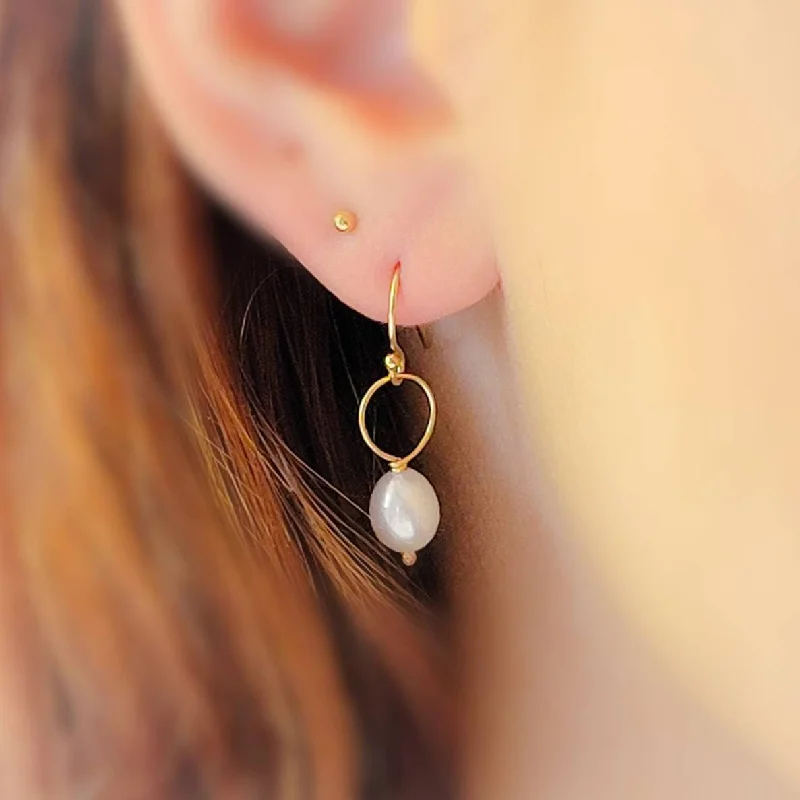 Diamond stud women earrings-Pearl Drop Earrings