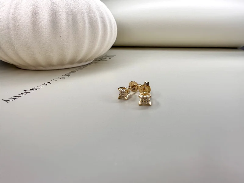 Handcrafted women earrings-Velani Jewelry Chic 4 Prongs Stud Earrings