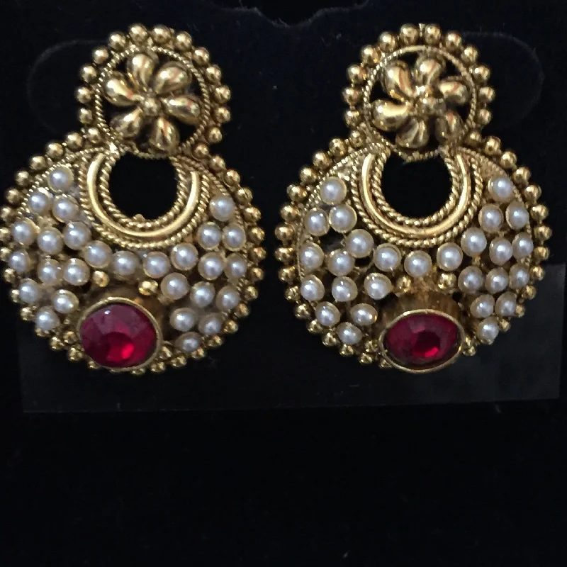 Swarovski crystal women earrings-Kundan Earrings