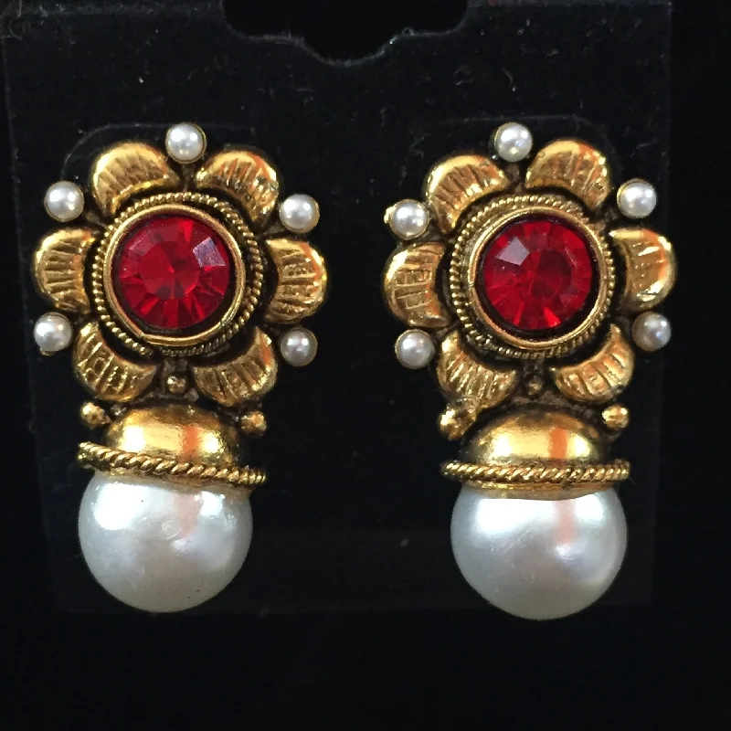 Nature-inspired women earrings-Kundan Earrings